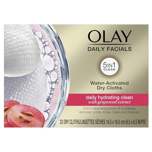 image:imageOlay 4In1 Daily Facial Cloths Normal Skin 33 Count Packaging May Vary1