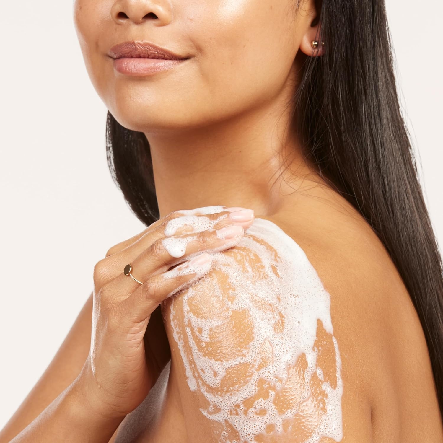 image:imageOlay Body Wash for Women Moisture Ribbons Plus Deep Conditioning amp Moisturizing Formula Long Lasting Smooth Soft Skin For All Skin Types Shea Butter amp Manuka Honey Scent 18 fl oz Pack of 4Shea Butter  Lavender Oil
